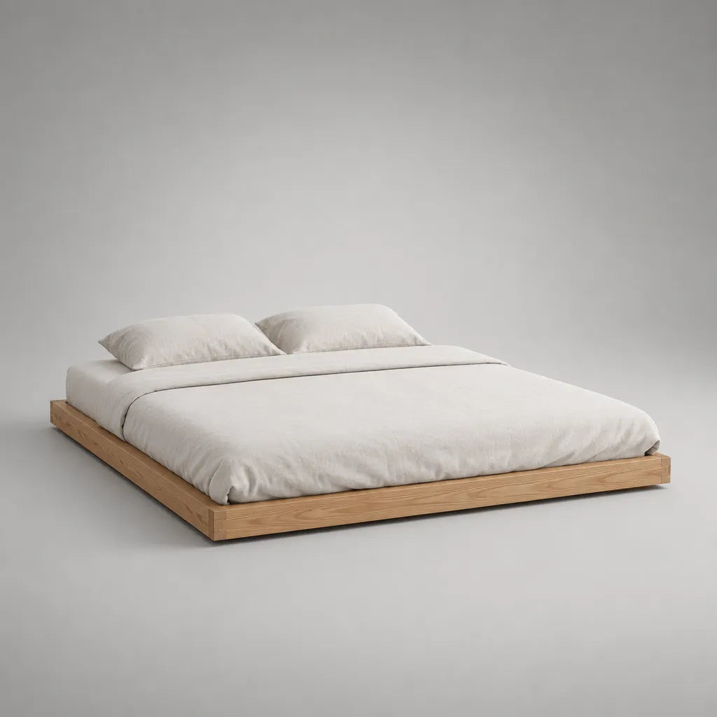 Cadre de lit plateforme bas en pin massif, bois naturel, couchage 160 × 200 cm, dimensions 170 × 210 × 15 cm
